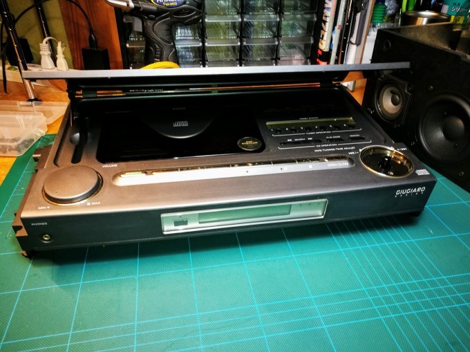 ソニー セレブリティ D-3000 CD電蓄 : 朴念仁の艱苦