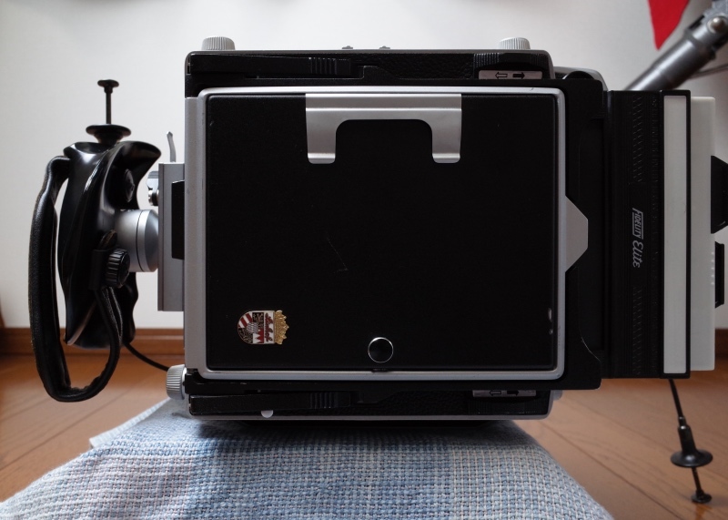 Roll film holder for Large Format Camera : Square Photography