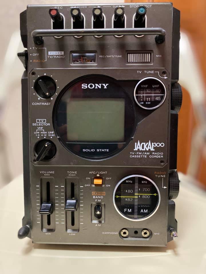 日々雑感］6月18日 SONYのラテカセ「FX-300 ジャッカル」を撮影小道具