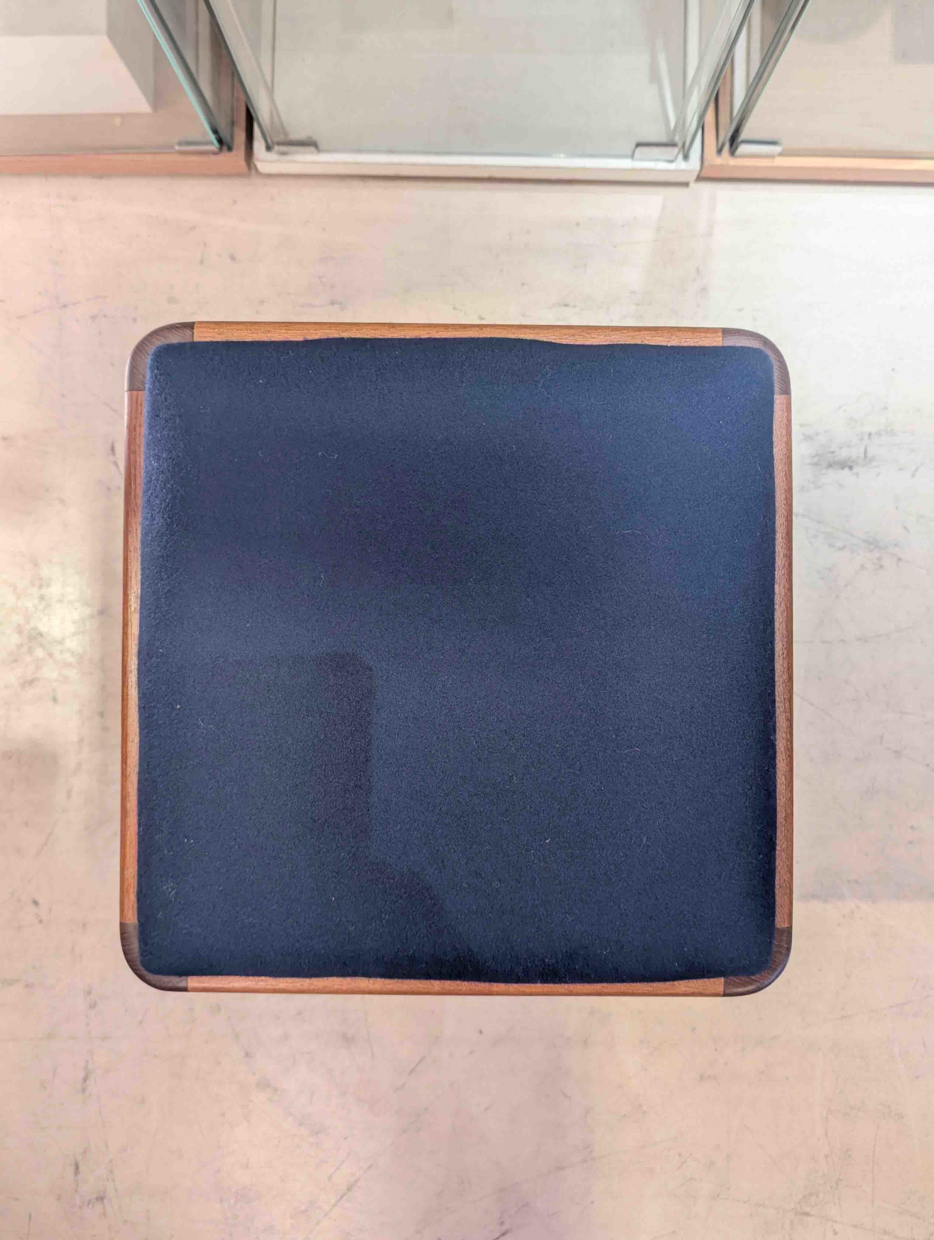 Japan Vintage】青林製作所 / チーク材スツール が入荷しました【目黒