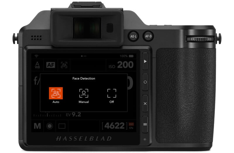 Hasselblad XCD 90mm f/2.5 V Finally Releases, X2D 100C Gets Face