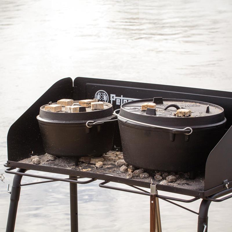 Dutch Oven table | Petromax