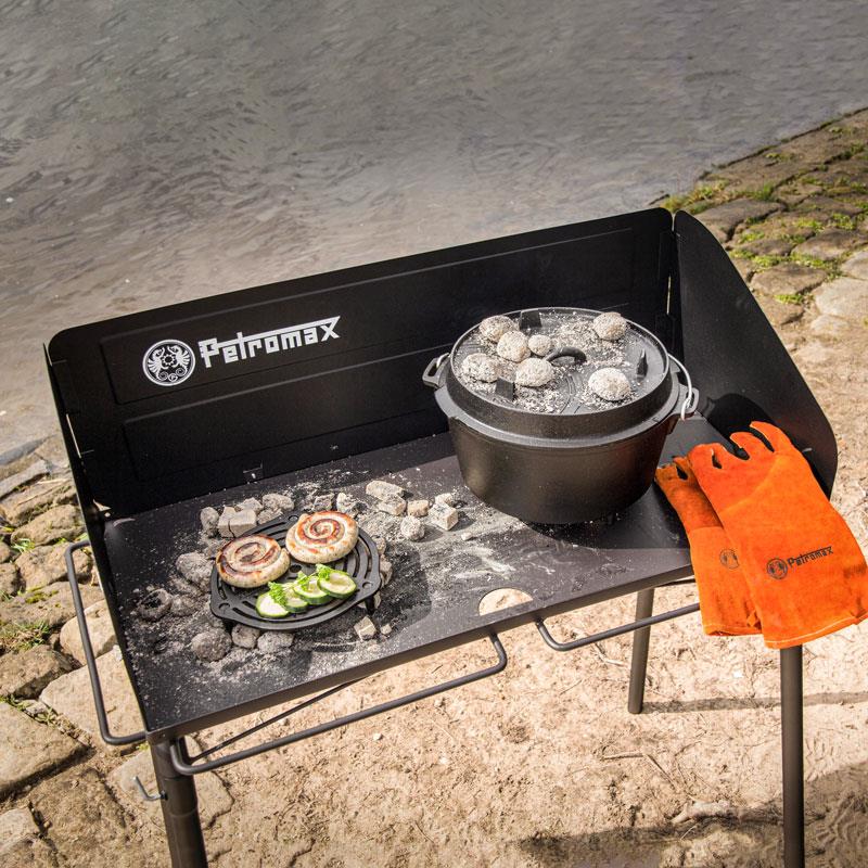 Dutch Oven table | Petromax