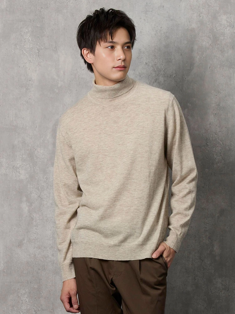 ブラウン TRANS CONTINENTS 無染色タートルネックニット ブラウン