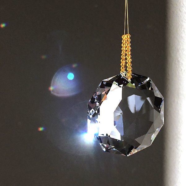 新築祝いのプレゼントに迷ったらスワロフスキー(R)サンキャッチャーが