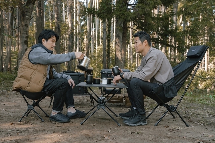 ギミック」だらけのコンパクトチェア＆ソフトクーラーが新発売