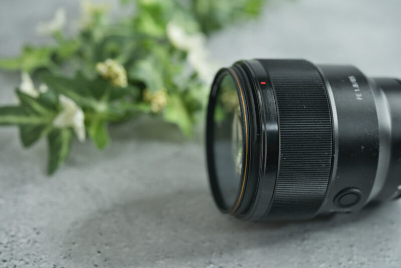 レビュー】Sony FE 85mm F1.8は解像力最強の無印レンズ【SEL85F18】
