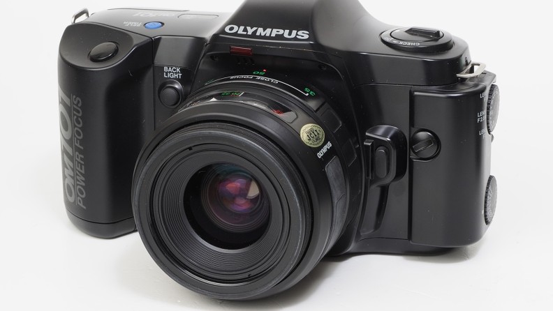 赤城耕一：第33回 スポット測光と中央重点平均測光を搭載した