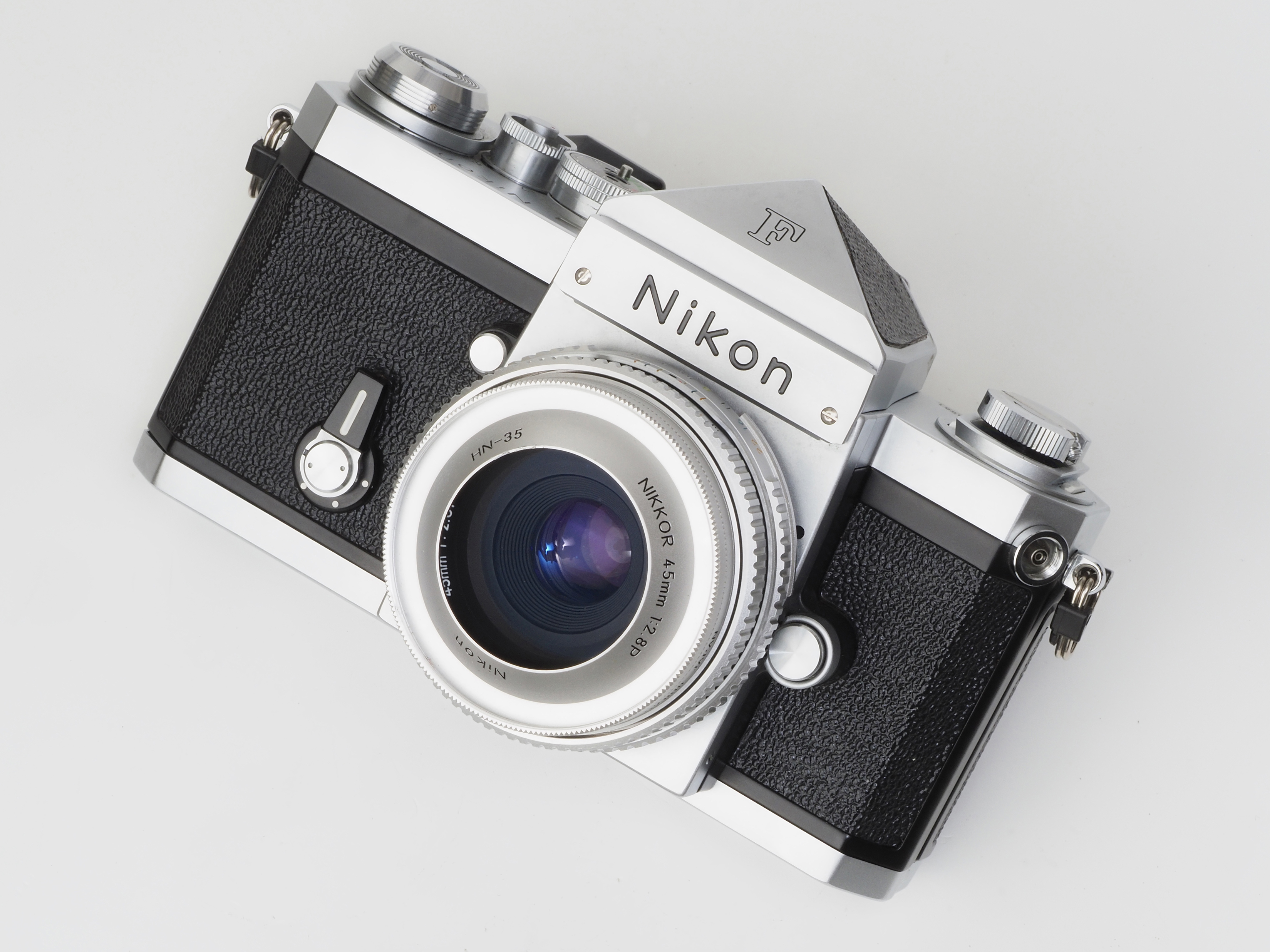 赤城耕一：第5回 ブラックにするか、シルバークロームにするか、それが