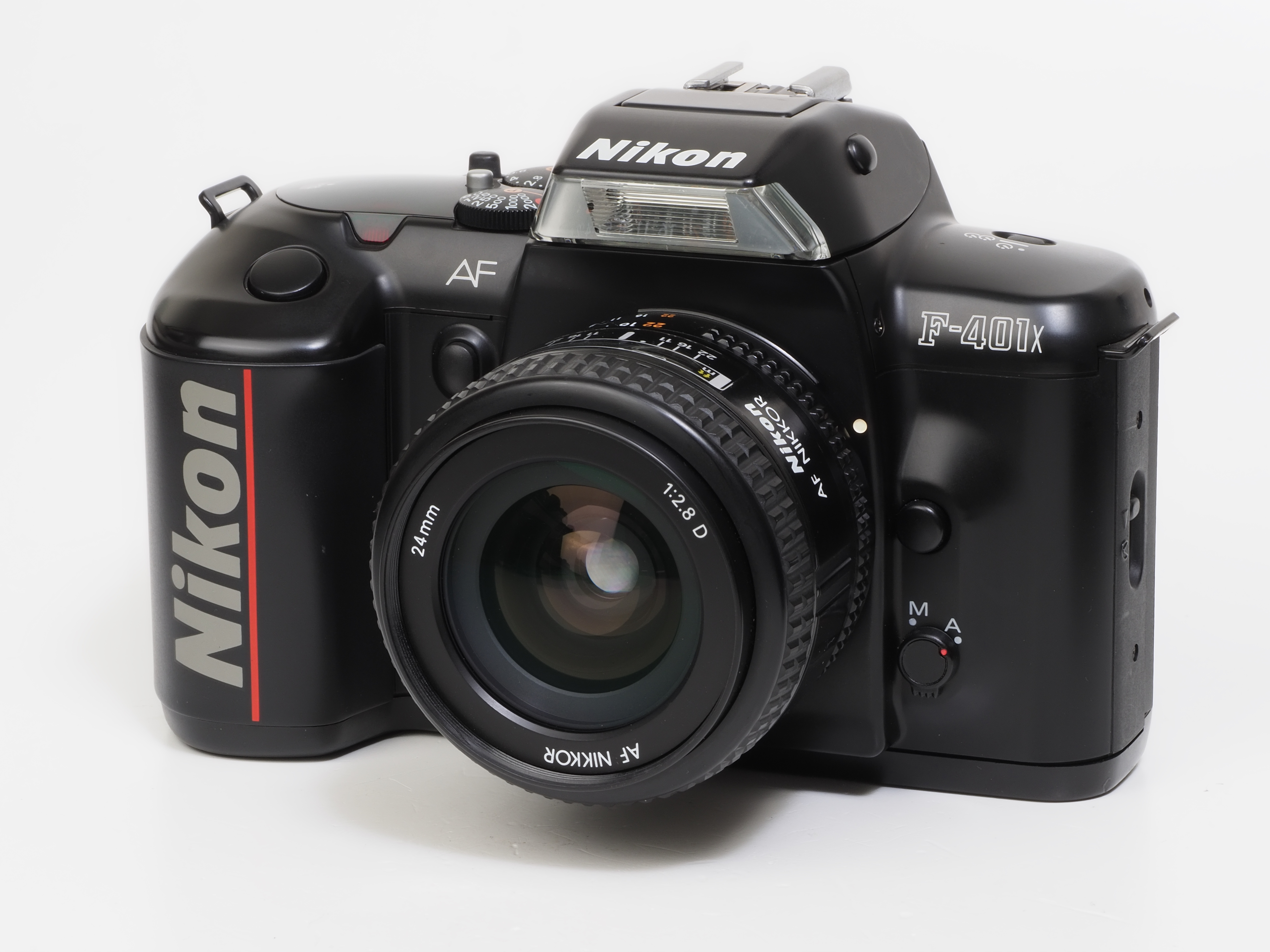 赤城耕一：第41回 エントリークラスのAF一眼レフ 「ニコンF-401X