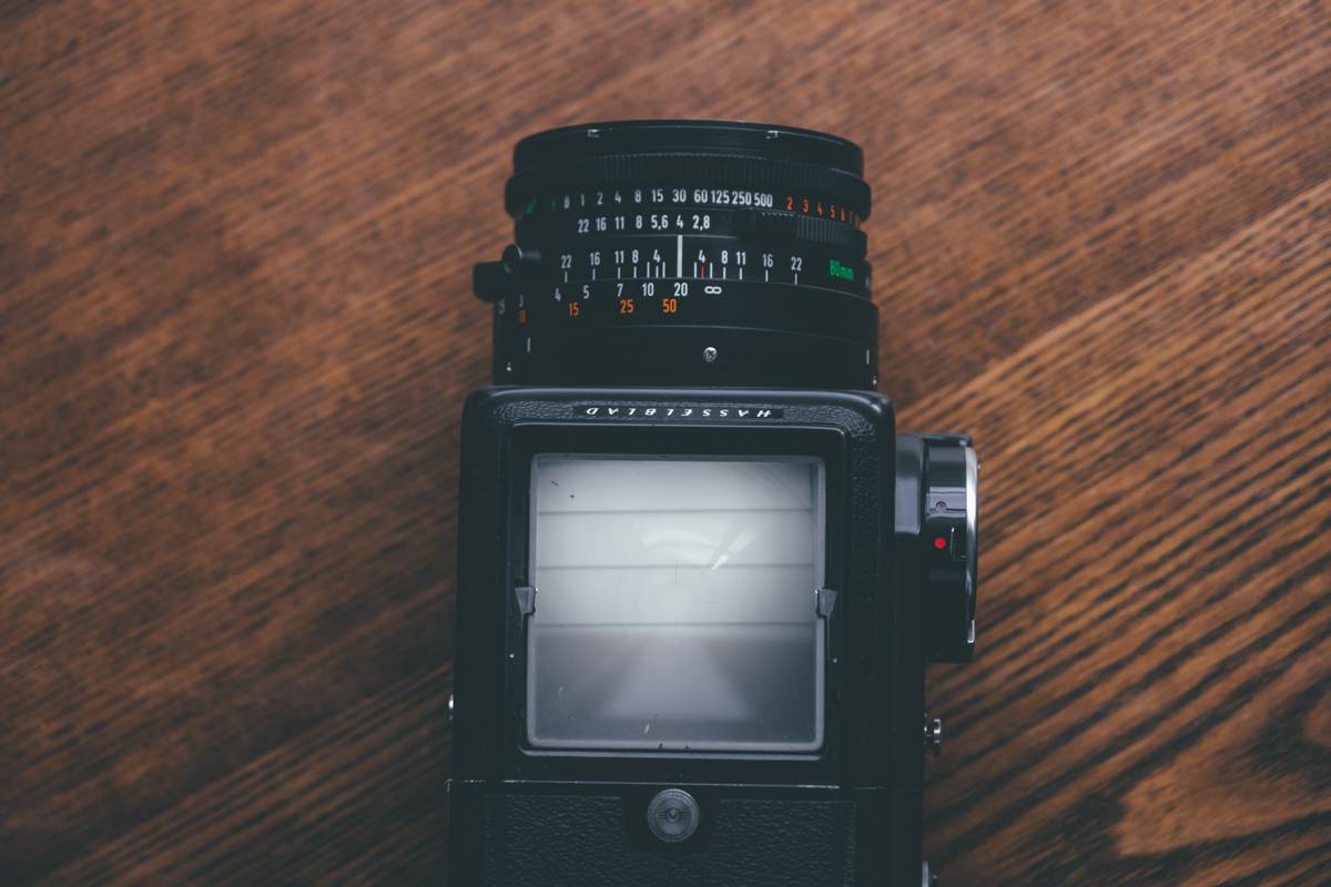中判フィルムカメラをHasselblad 500c/mから | NocTone