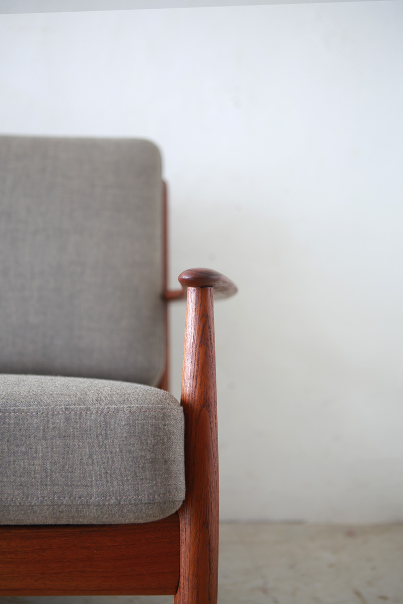 3 Seat Sofa ” Model 118 ” by Grete Jalk | phono | 金沢 北欧 中古