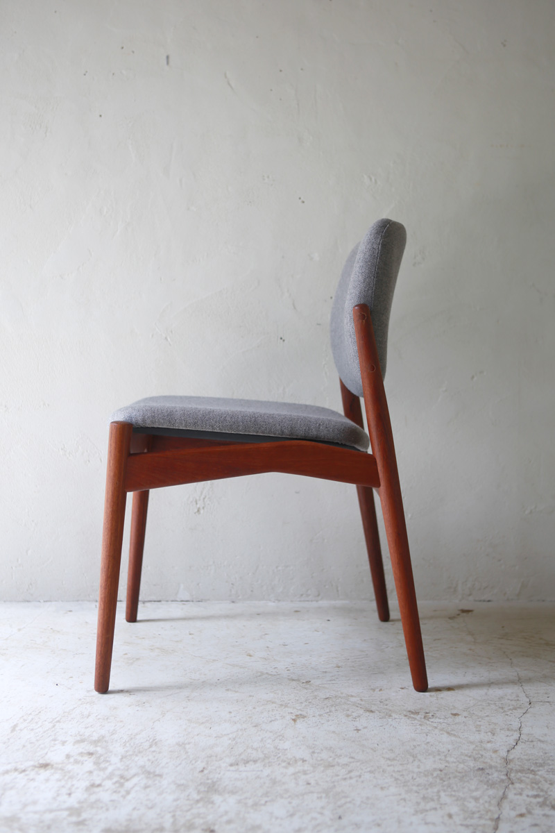 Dining chair “Model66 / Captain” by Erik Buch for Ørum Møbelfabrik