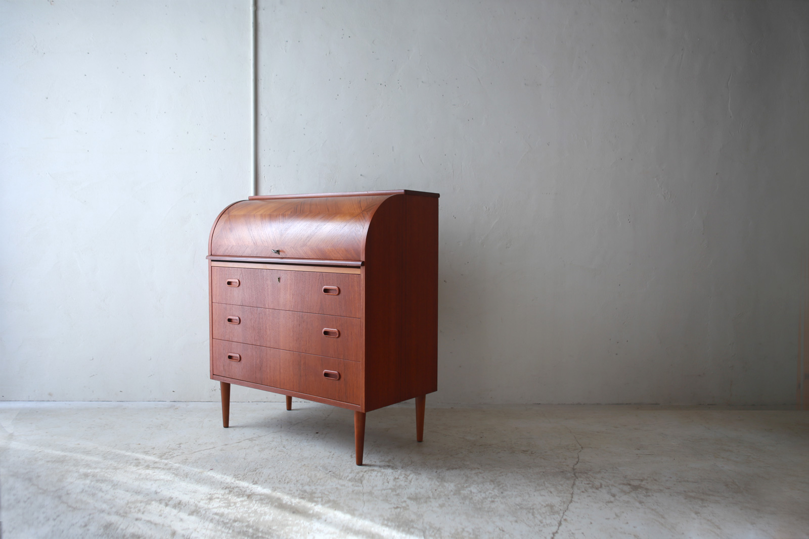 Roll top Writing Bureau by Egon Ostergaard | phono | 金沢 北欧