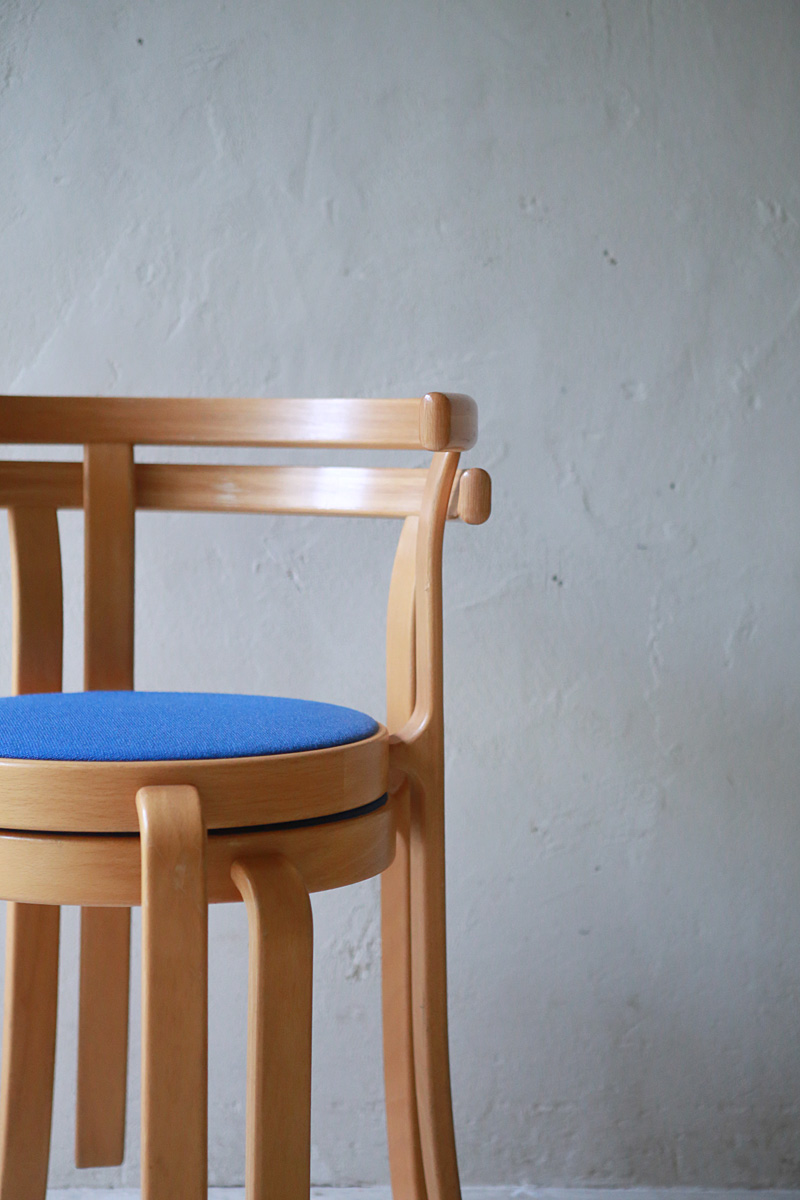 Stacking Chair ” MO8002 ” for Magnus Olsen | phono | 金沢 北欧