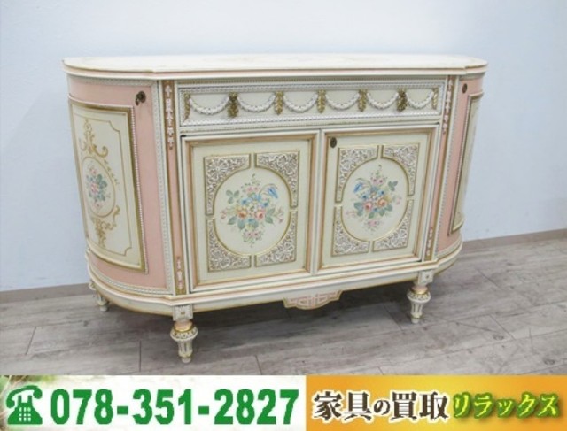 Mario Colciago(マリオ・コルチャゴ)社製のサイドボード 神戸で出張