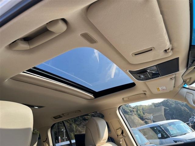 トヨタ ランドクルーザー ZX ベージュ革・ベンチレーション