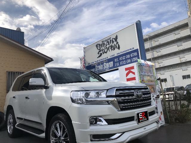 ランドクルーザー200ZXがカスタムにてご入庫です 奈良 ランクル