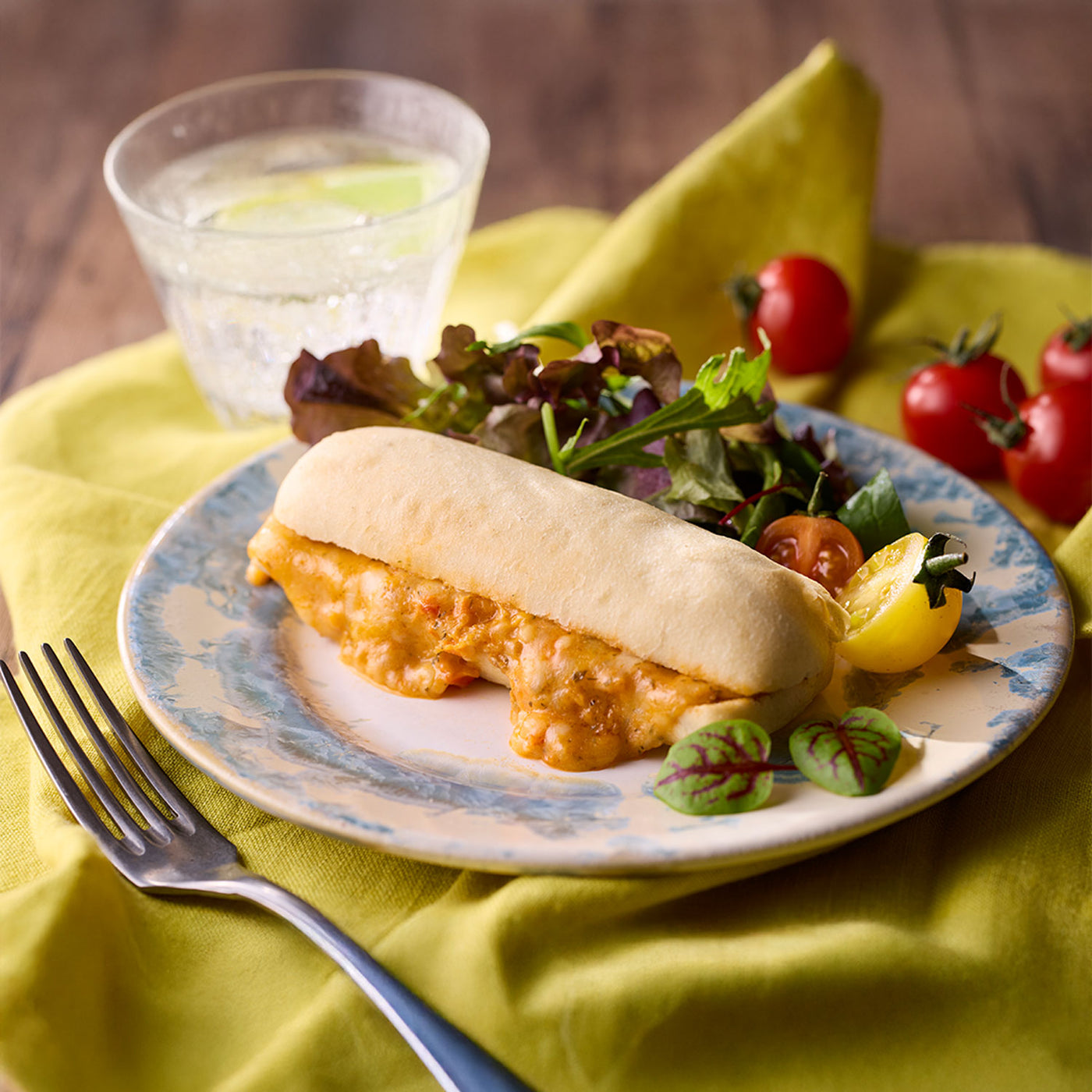 ピカール公式】3種のチーズとセミドライトマトのパニーニ 冷凍 85g