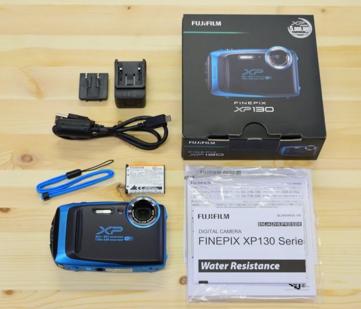 防水カメラFUJIFILM FinePix XP130を前機種やライバル機と比較しながら