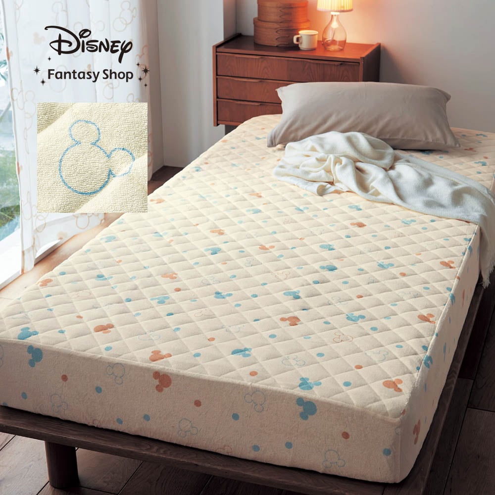 綿素材を使ったソフトパイルのボックスシーツ型敷きパッド「ミッキー