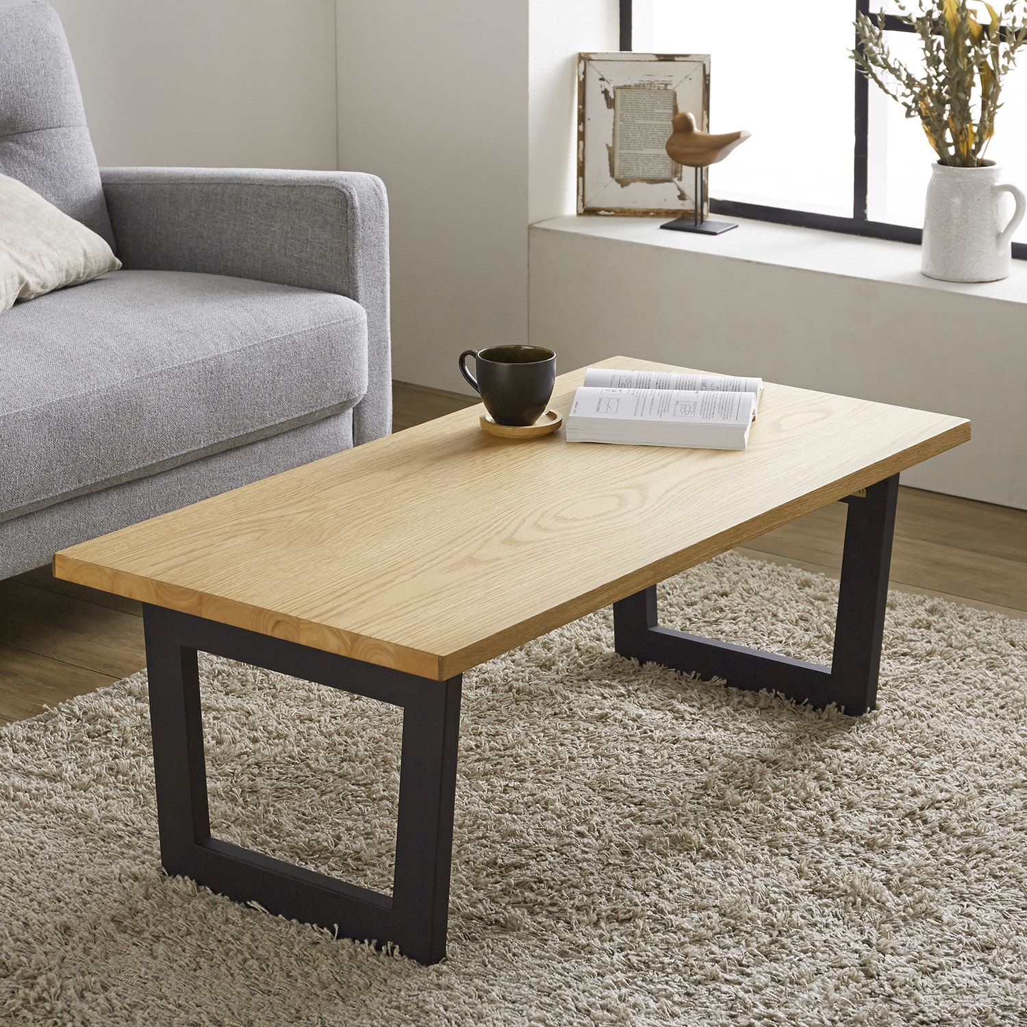 重厚感のあるオーク材の折りたたみローテーブル（ローテーブル