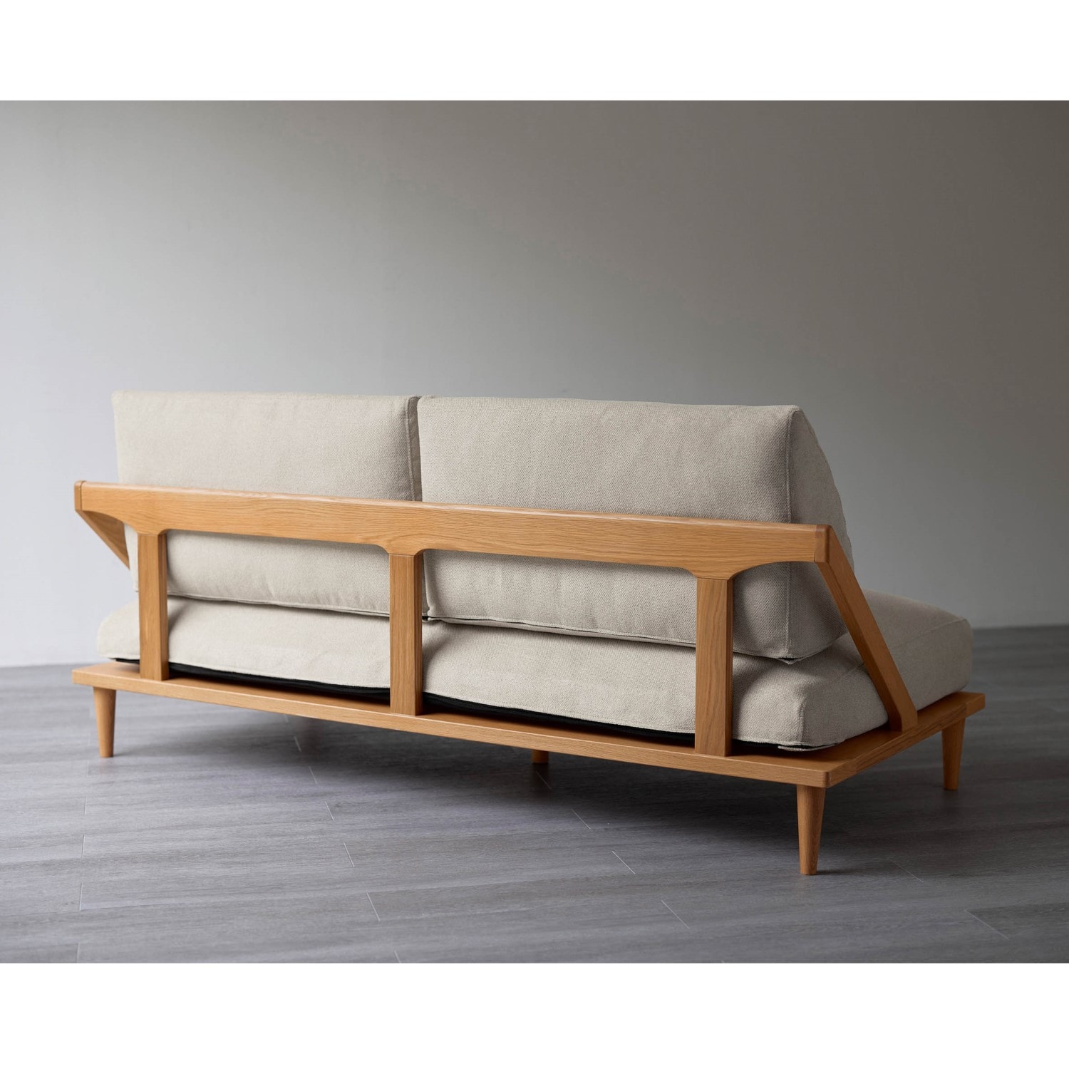 オーク材を使った天然木フレームのカバーリングソファー ＜2人掛け