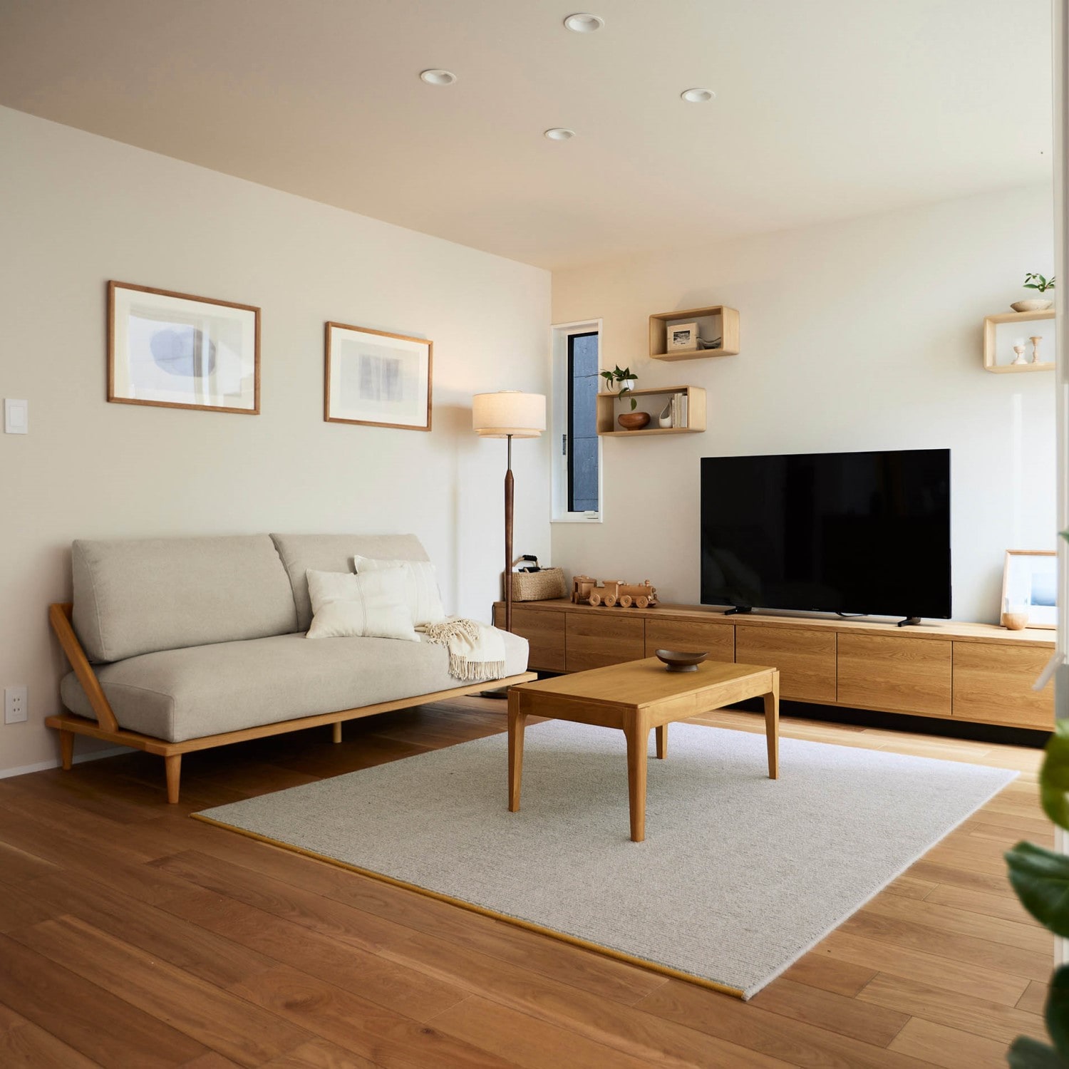 オーク材を使った天然木フレームのカバーリングソファー ＜2人掛け