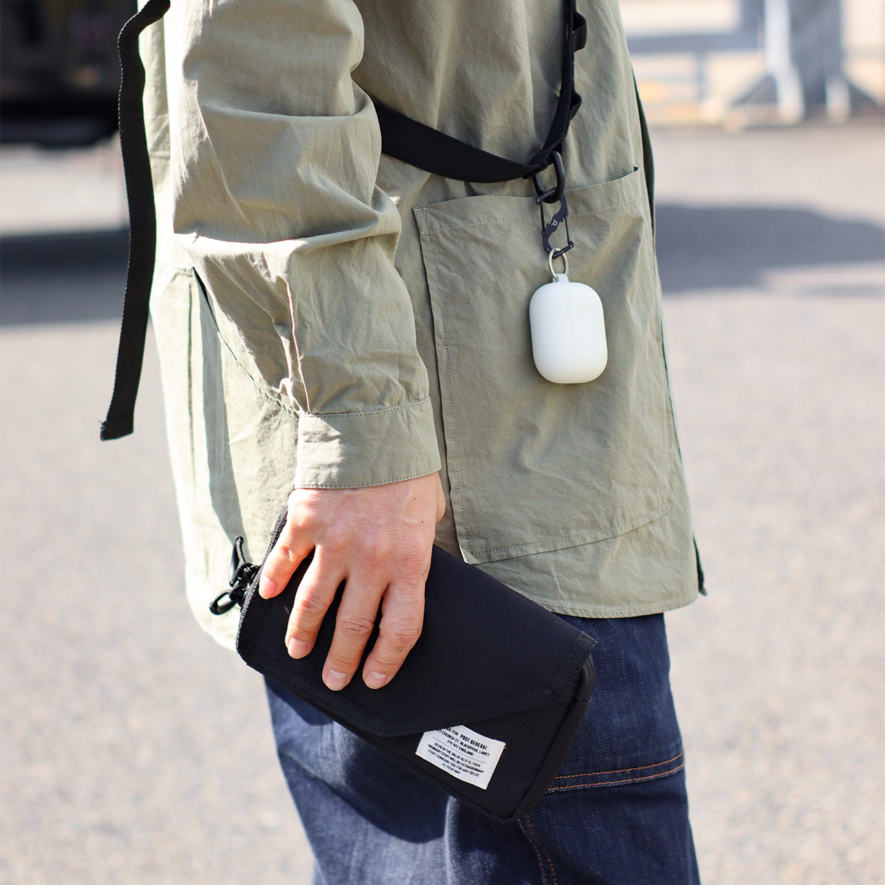 SLING WALLET POUCH / スリングウォレットポーチ - COYOTE BEIGE