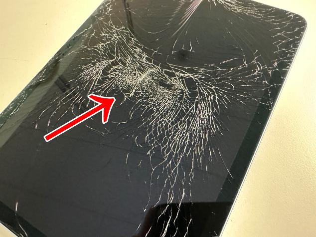 iPad Air 4の画面交換方法解説！ガラス割れ修理＋フレーム修正で変形