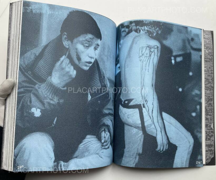 Jim Goldberg: Raised by Wolves (BOOTLEG EDITION), Tweeky, 2019