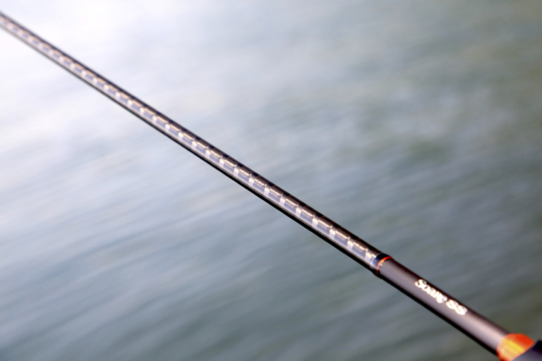 幅広いライトゲームに対応するロッド「シマノ ソアレSS」が