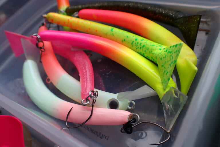 キャンタ鱒王オリカラがグロー化!? あの「さかさにょろ60FS」に『鱒王