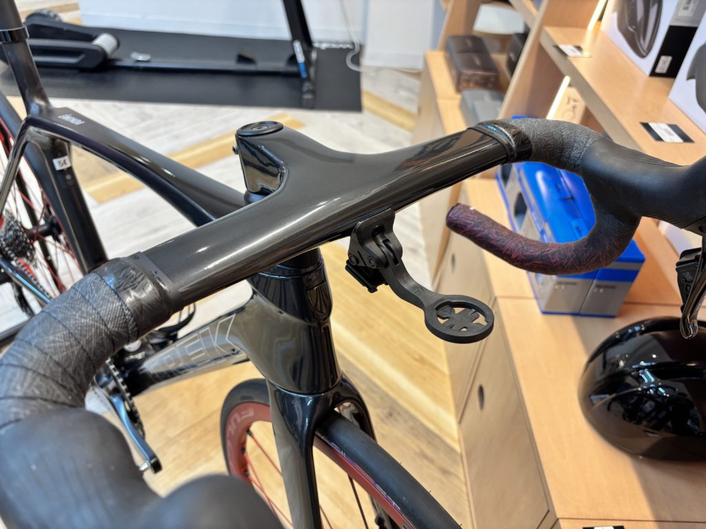 カスタム】Dura-Ace＆一体型ハンドル＝超COOL | トレック｜プラスワン