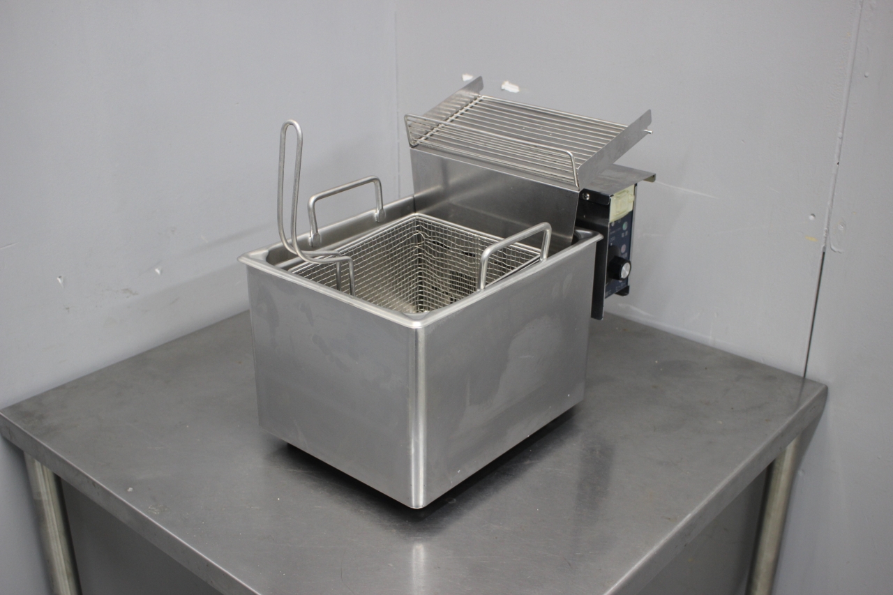 電気フライヤー（卓上タイプ） ホシザキ FL-8TB（電気熱機器）の詳細