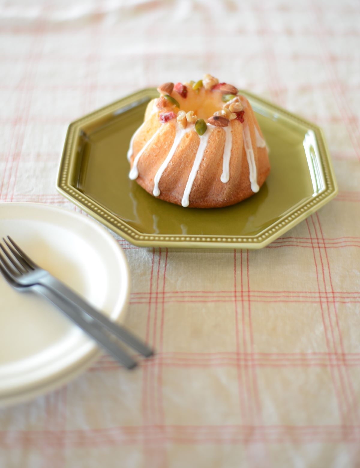 レコメンド :: 夏の器・青い器 :: ガティ プレート - マルミツウェブ