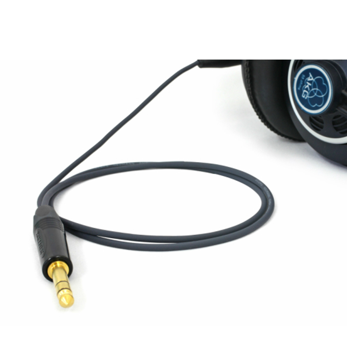 あなたのヘッドホンに、最高峰のケーブルを！ ノイマン！ ドイツ