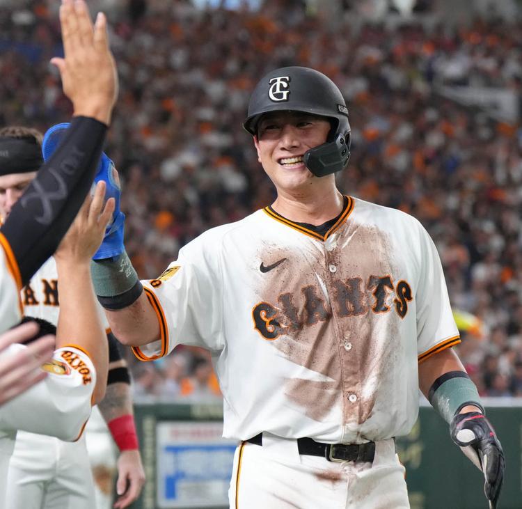 6YVoMcnM2tjU4XTbjy9U3o?width=750