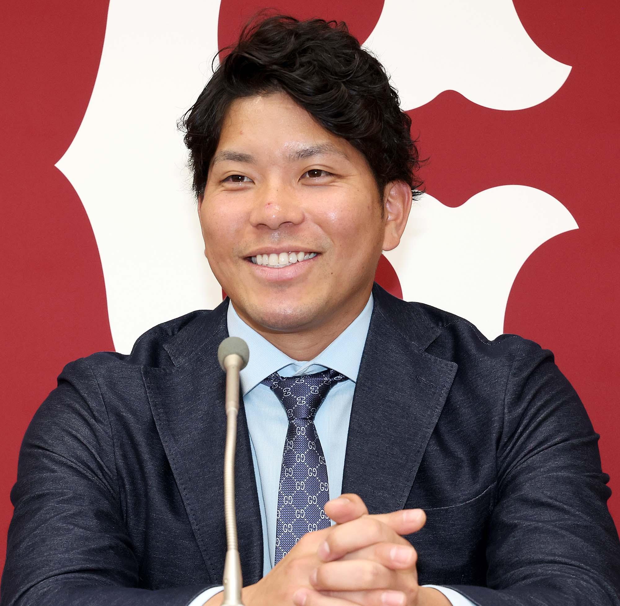 大城卓三選手が契約更改 | 読売ジャイアンツ（巨人軍）公式サイト