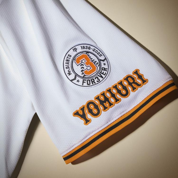 長嶋茂雄終身名誉監督追悼試合」はユニホーム、キャップ、ソックスが