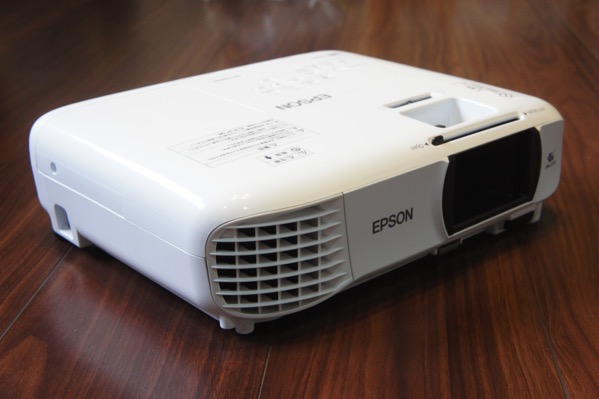 EH-TW650レビュー コスパ最高のホームシアタープロジェクター