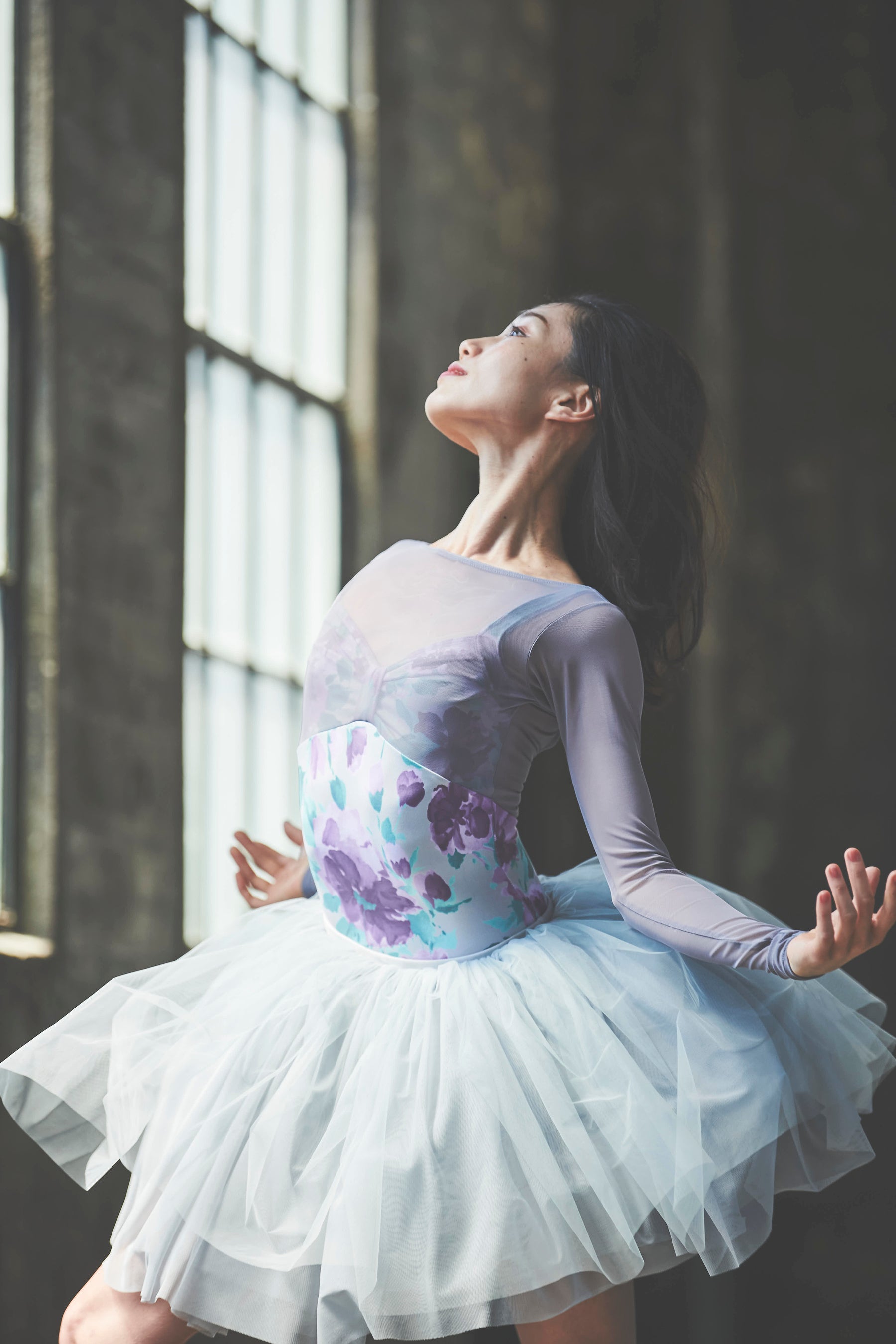 stina”2022 AW muse ビジュアル解禁！Wミューズとして高田茜（英国