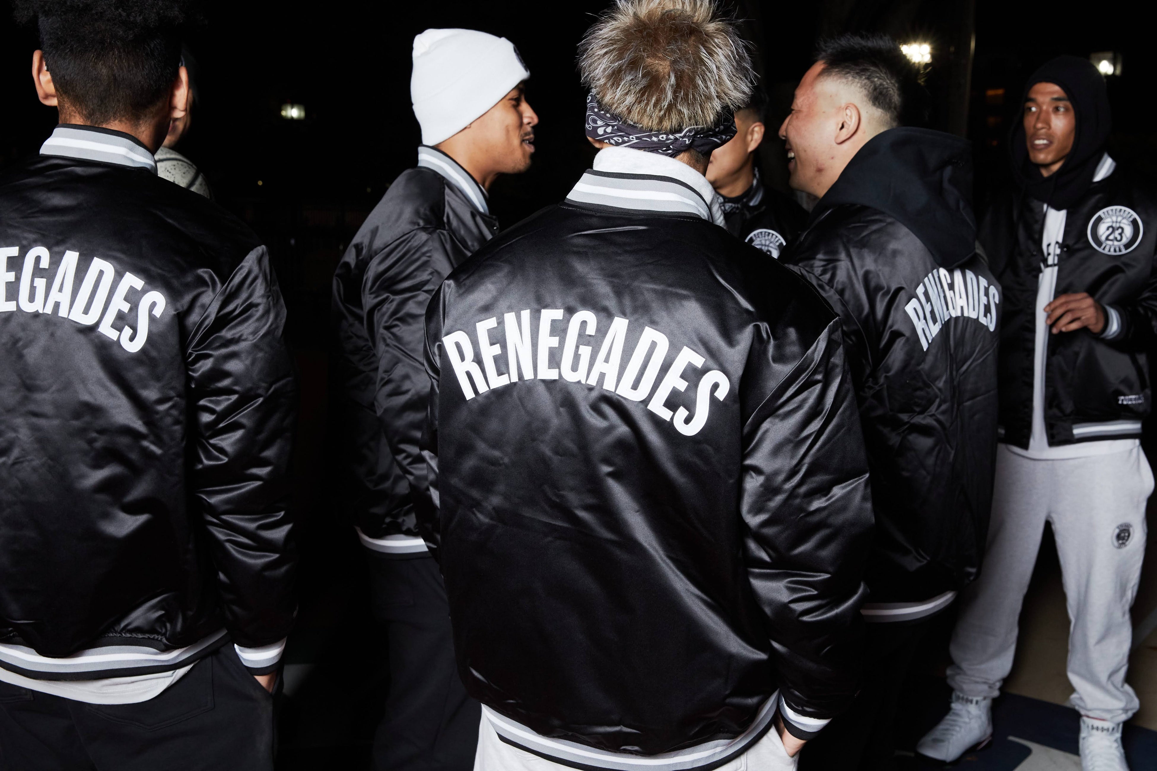 Mitchell & Nessとのコラボレーションアウター「Mitchell & Ness