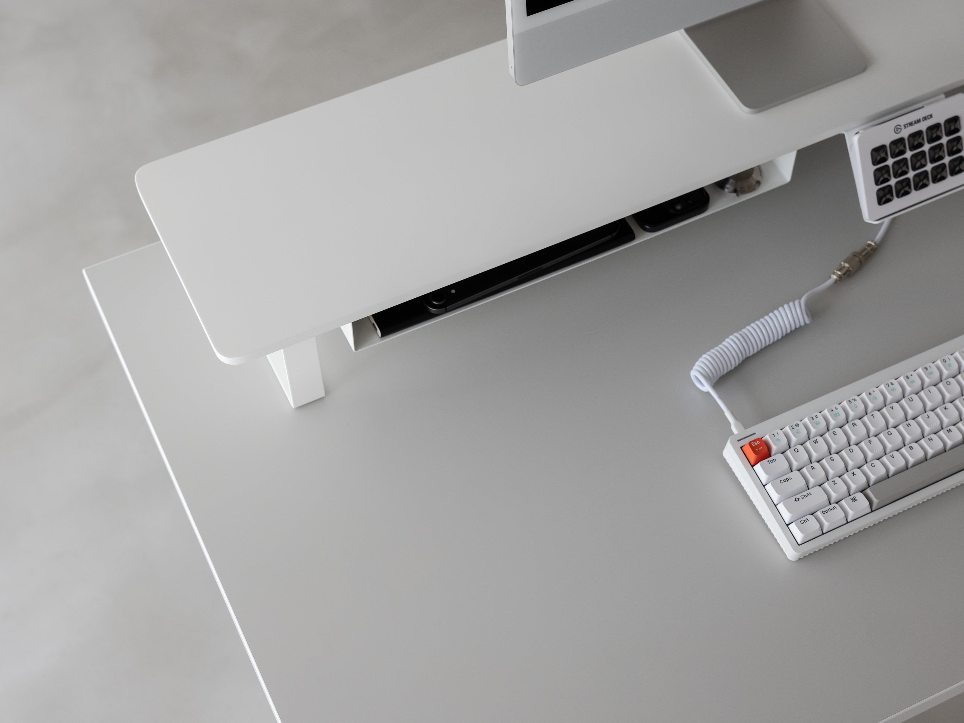 PREDUCTS、モジュール式デスクシェルフ『PREDUCTS DASHBOARD』を販売