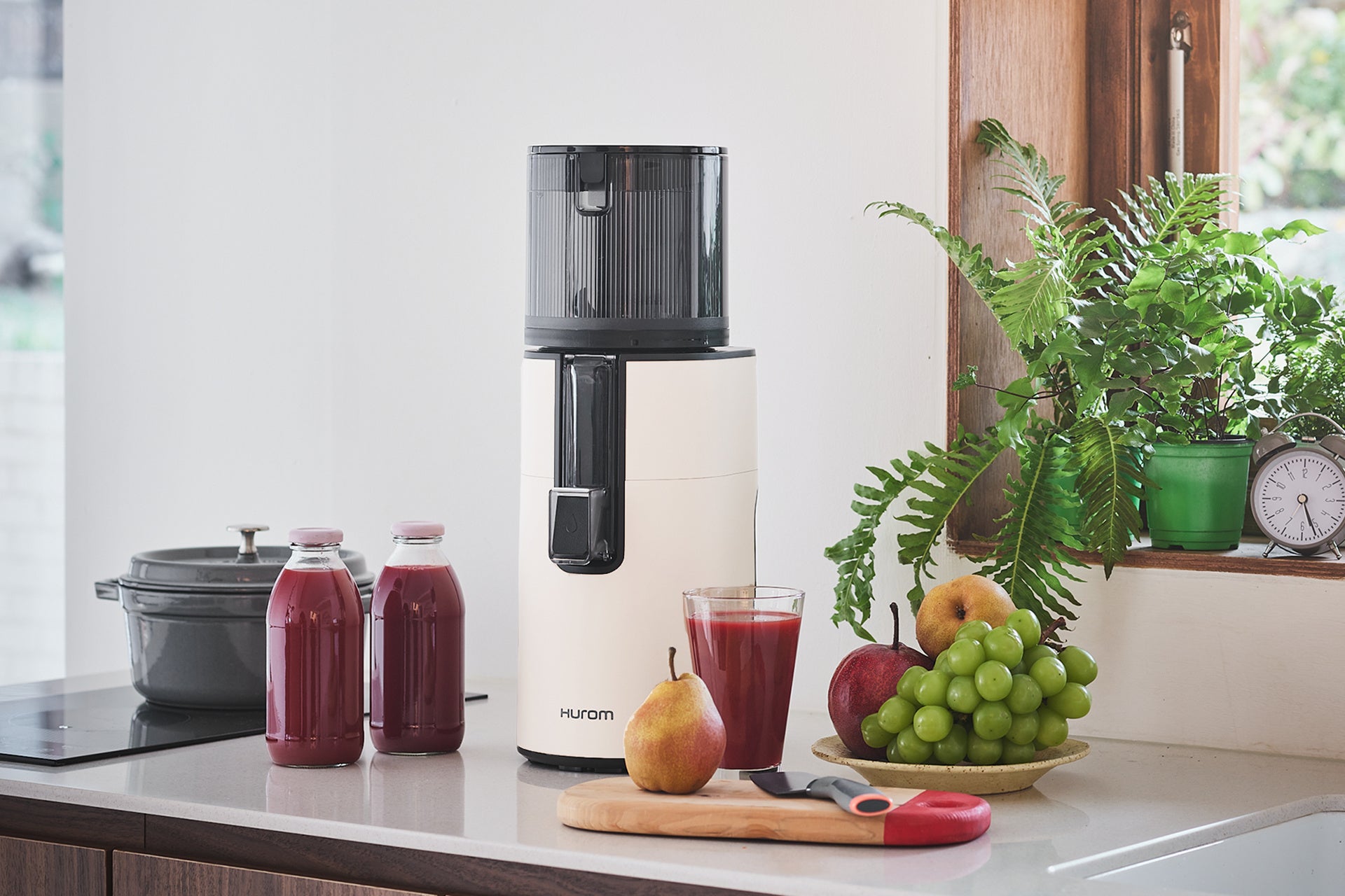 新製品】スタイリッシュなボディに最新テクノロジーを搭載したスロー