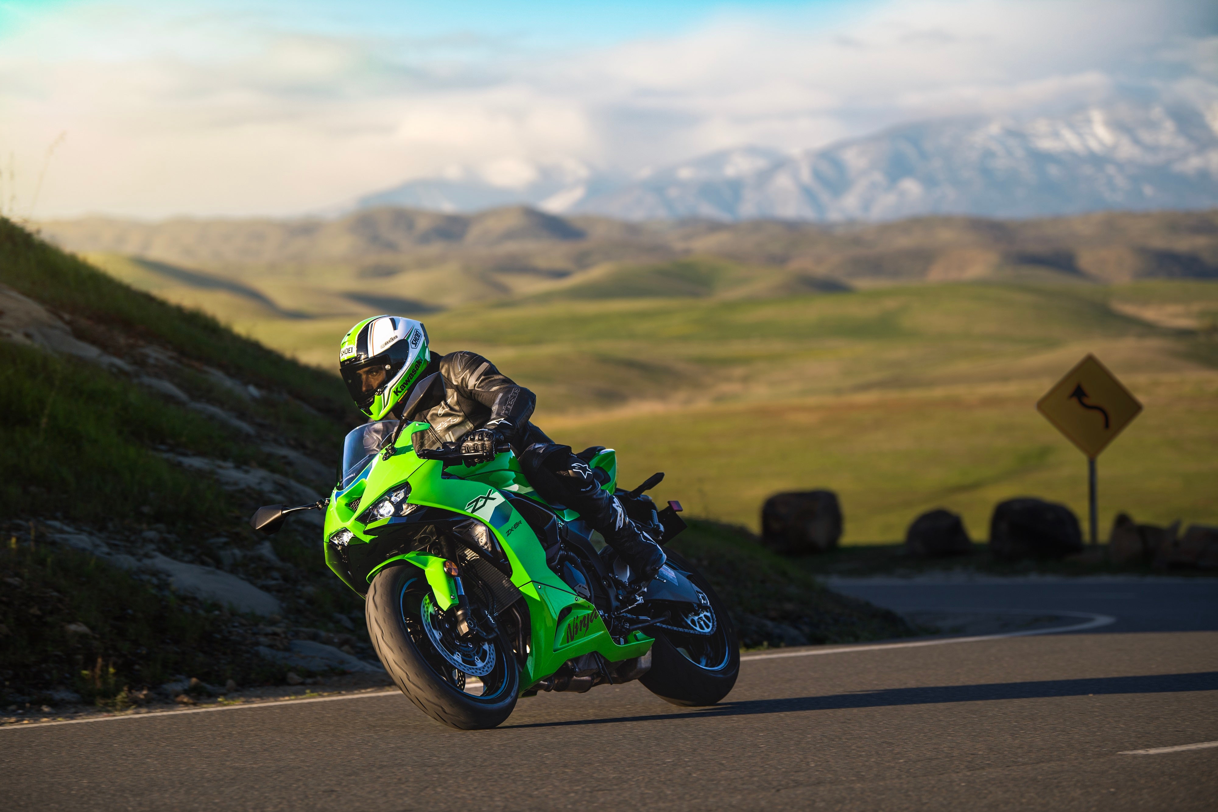 走りを楽しむすべての人へ—カワサキ「Ninja ZX-6R」新しいカラー