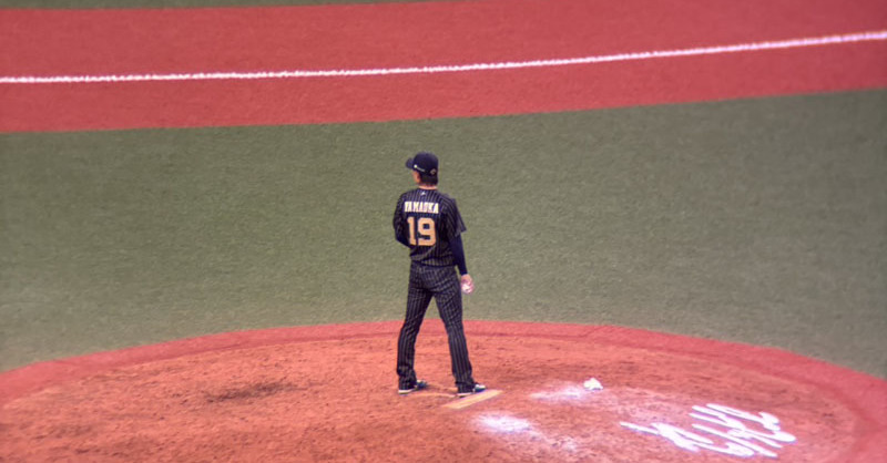 スマホに“16倍望遠レンズ”を付けて野球場を撮影したら…… “衝撃の鮮明度