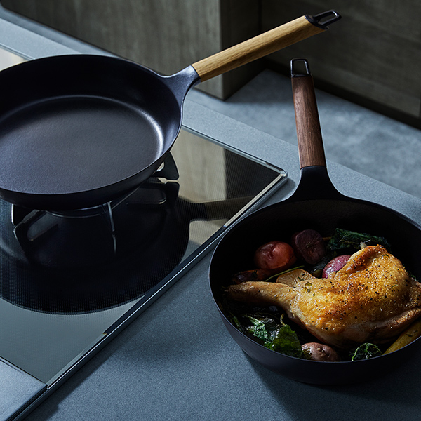 バーミキュラ フライパン 26cm オーク/専用フタ付きのギフト通販