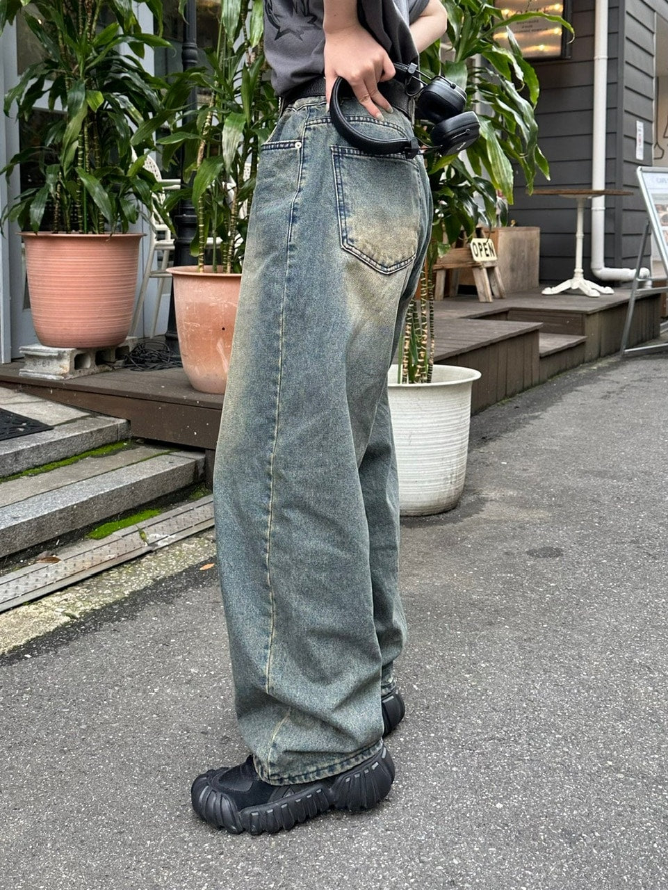 受注制【Chikashitsu +】vintage wash semi wide denim pants