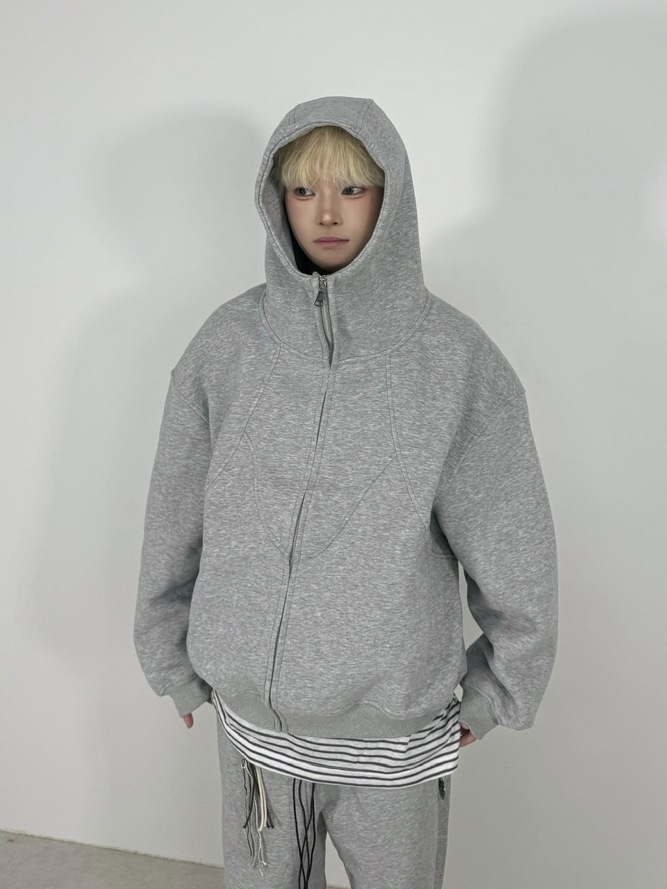 国際配送【Nerd out XU】high neck heavy hoodie / 【ナードアウト